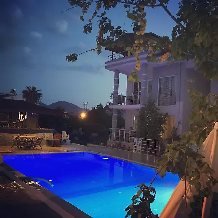 Poseidon Apart Apartment